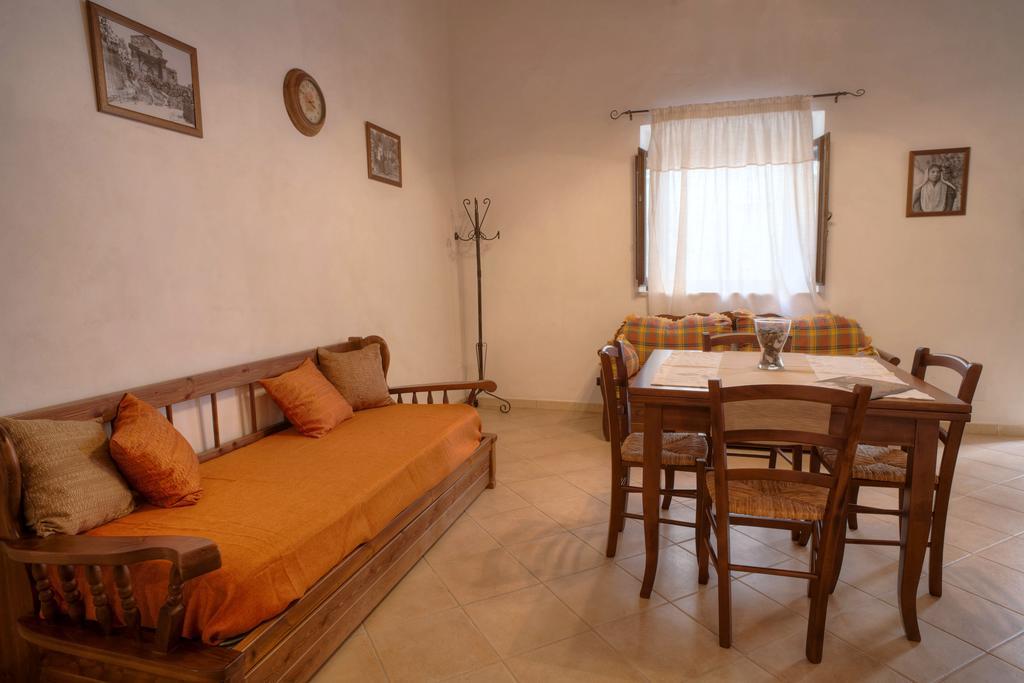 Kamikos Aparthotel Сикулиана Екстериор снимка