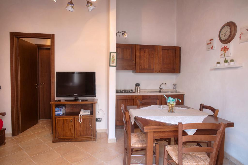 Kamikos Aparthotel Сикулиана Екстериор снимка